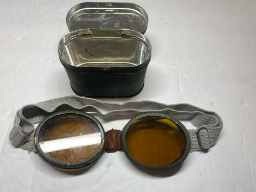Vintage wwii military oval - wwii,